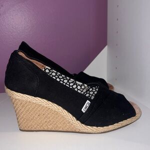 Toms 7.5 wedges. Excellent condition worn once